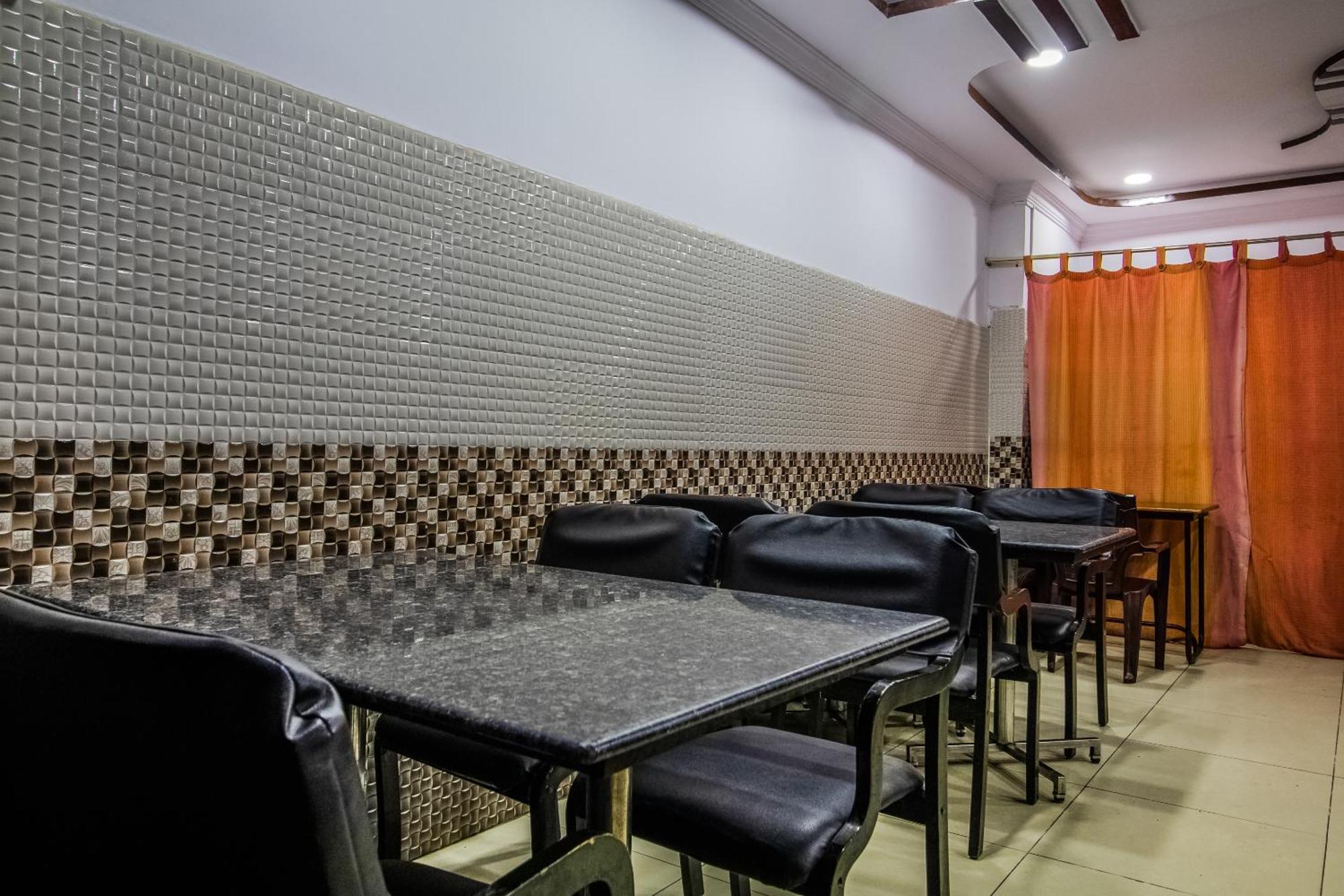 Hotel O Grand Brundavan Secundurabad エクステリア 写真